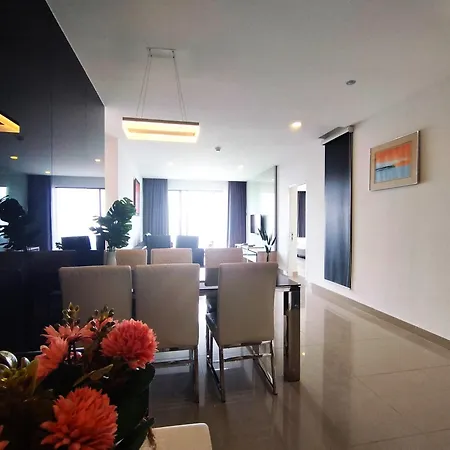 Genting Foggycold Staycation At Ion Delemen By Hapyhome Genting Highlands Exterior photo