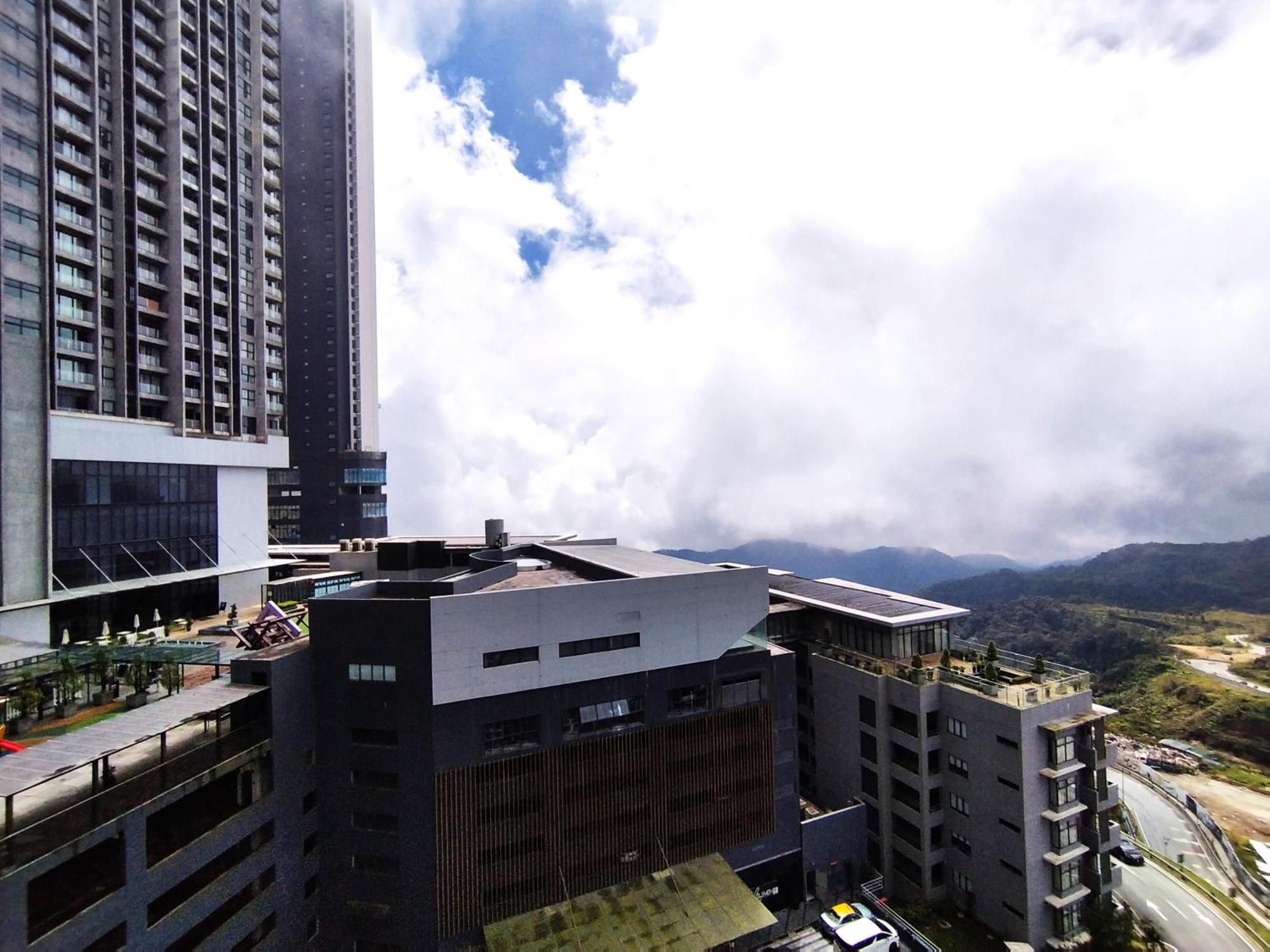 Genting Foggycold Staycation At Ion Delemen By Hapyhome Apartment